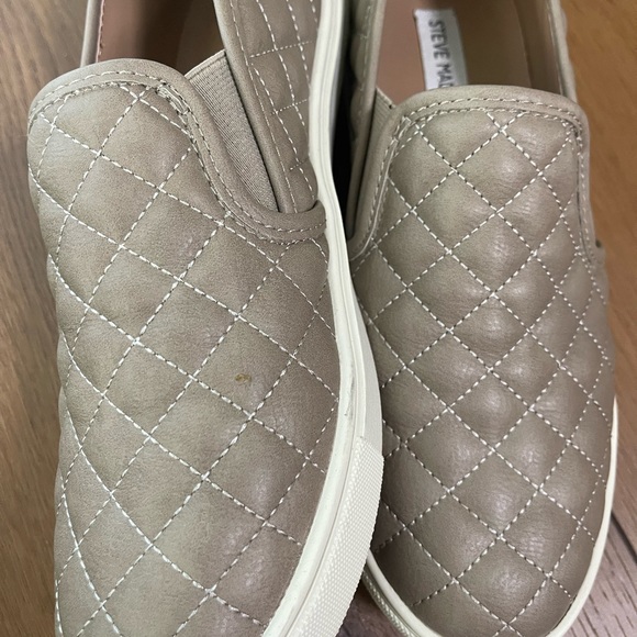 Steve Madden Ecentrcq Slip On Sneaker - Picture 5 of 6